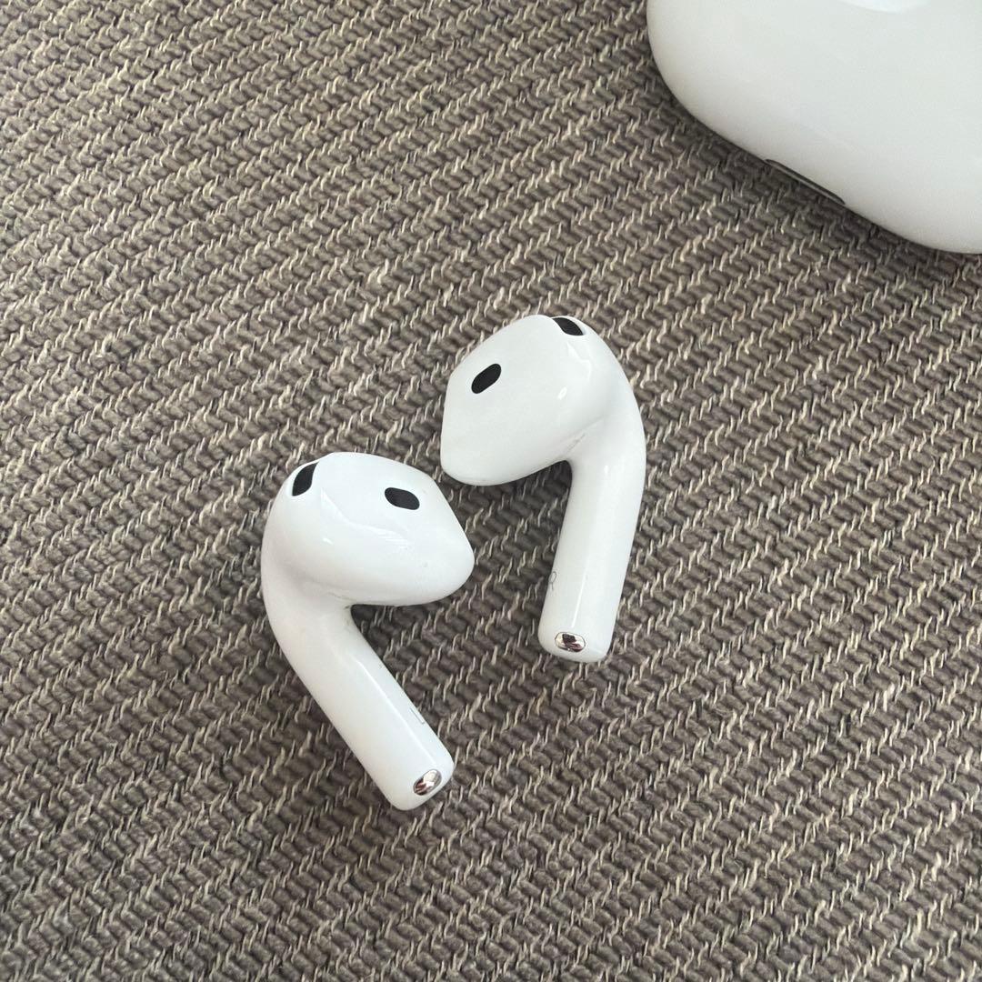 イヤホン Apple AirPods 4