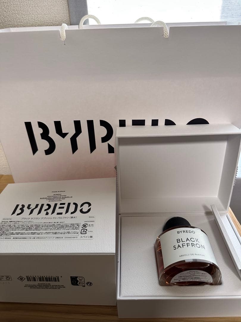 わ*ん様 BYREDO BLACK SAFFRON アブソリュ ドゥ パルファン