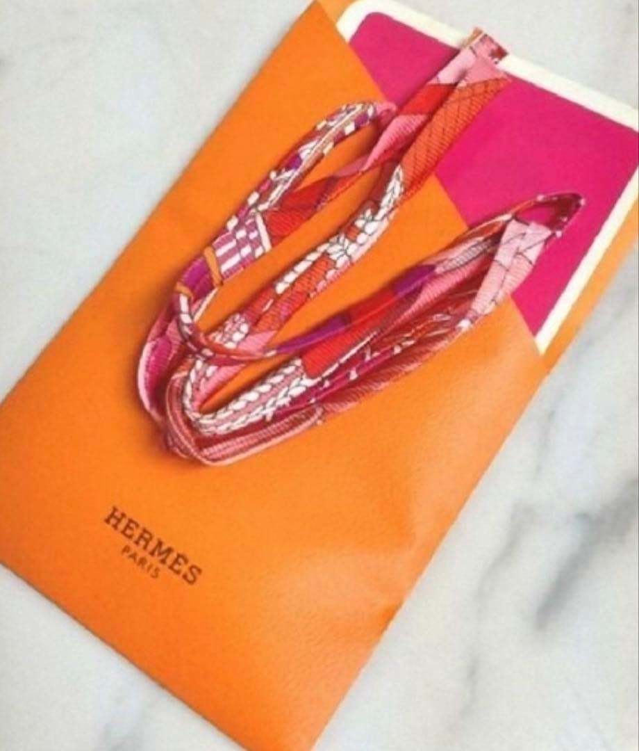 早い者勝ち！HERMES ツイリードゥエルメス スパゲッティ シルクリボン