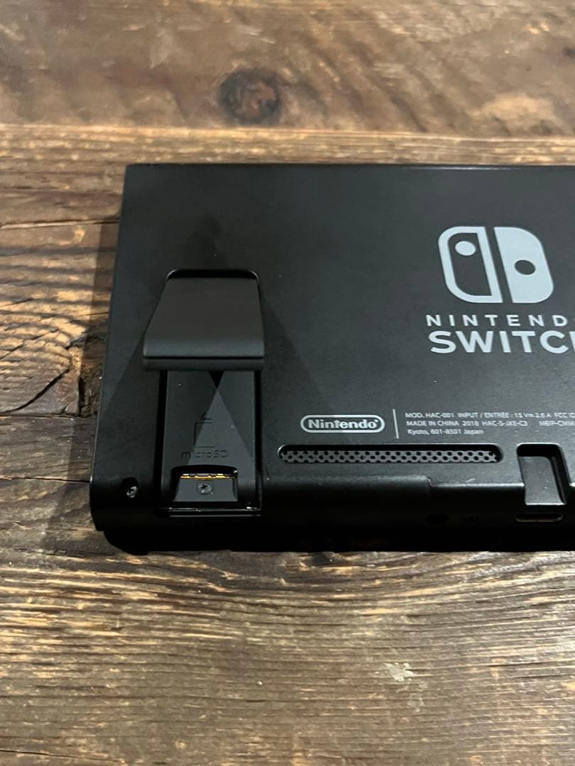 Nintendo Switch 本体のみ スイッチ　2018年製　任天堂