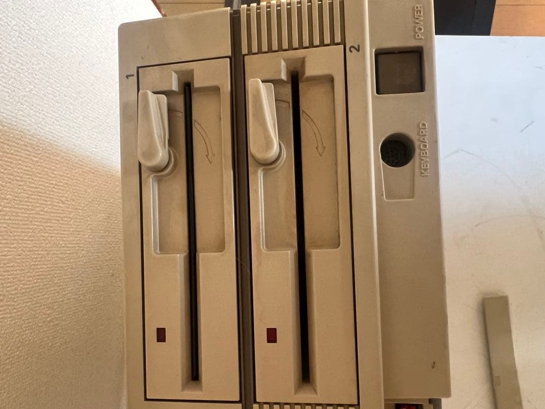 NEC PC-9801VX デュアルフロッピーディスクドライブ搭載
