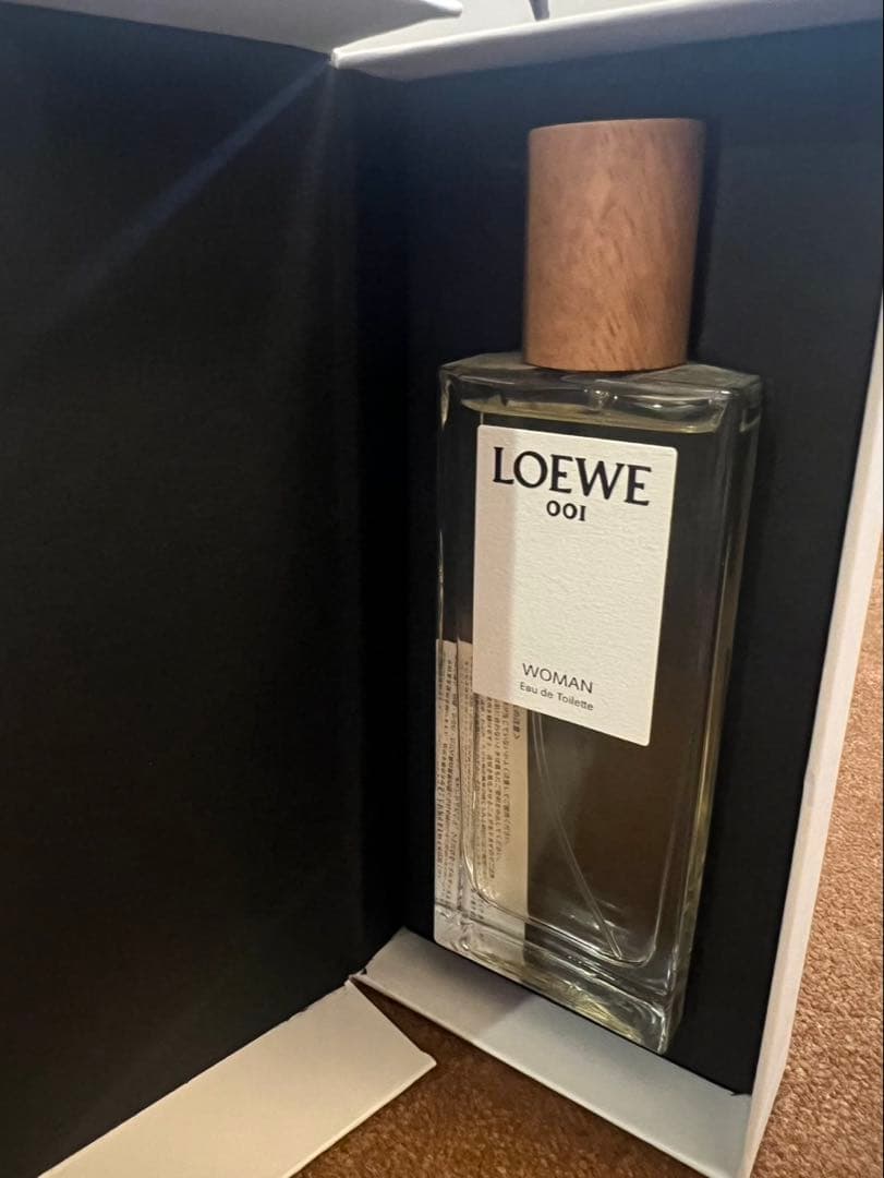 LOEWE 001 WOMAN オードトワレ 50ml