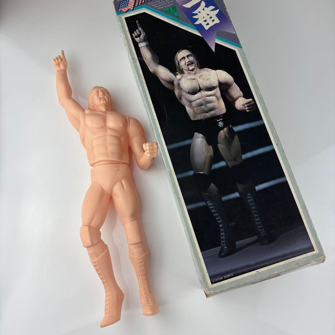 ハルク・ホーガン　フィギュア　1/6