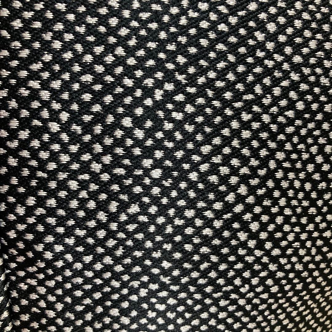Giorgio Armani テーラードジャケット 黒と赤のコンビネーション