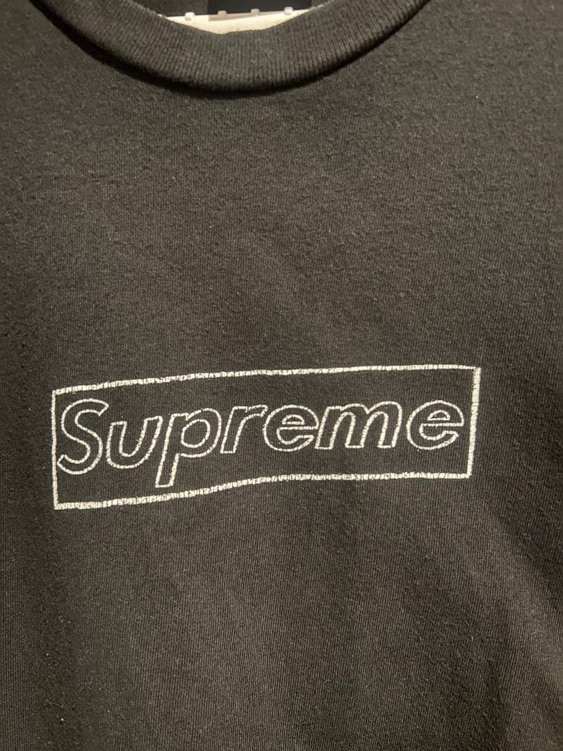 トップス Supreme KAWS Chalk Logo Tee \"Black\"