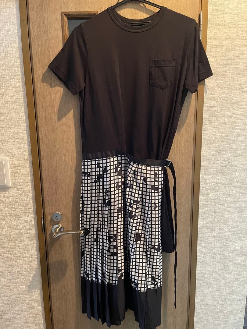 お値下げしました！sacai 18-036 18ドッキングプリーツワンピース