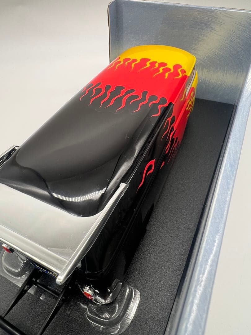 No367 ミニカー1/18箱あり Customized VW Drag Bus
