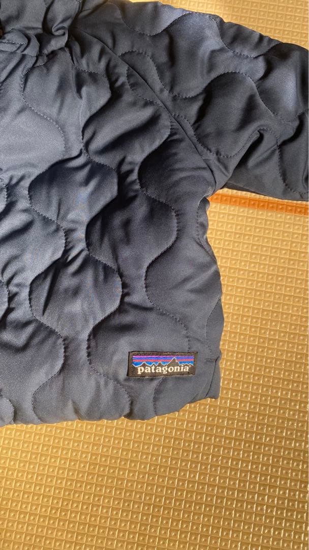 patagonia ダークグレー キルティングアウター