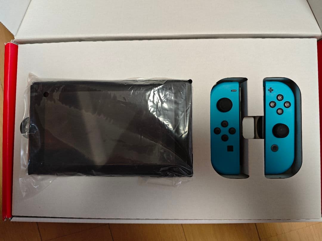 Nintendo Switch 本体 青/黒 Joy-Con付き