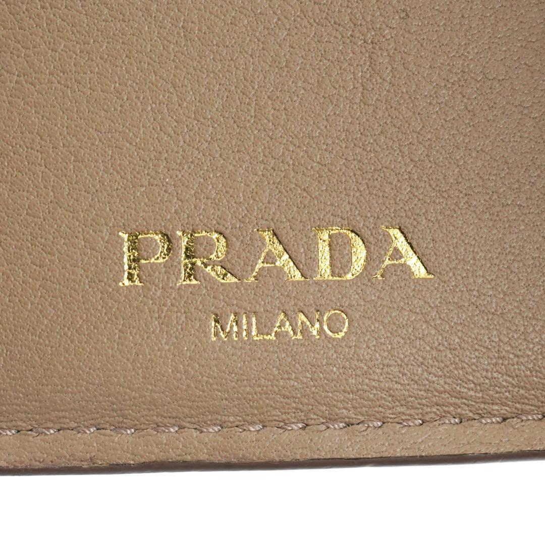 ✨未使用展示品・箱保証書付き✨　PRADA ミニ財布　ヴィッテロムーブ　三つ折り