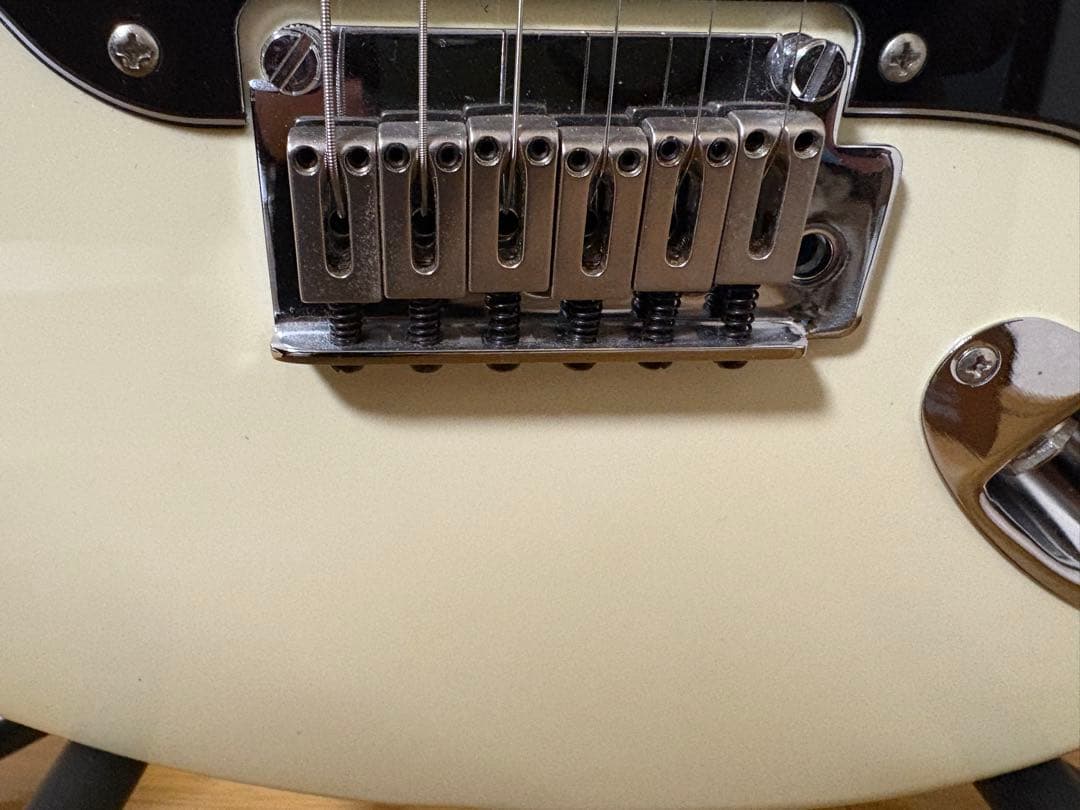 Squier by Fender Stratcaster HSS ストラト