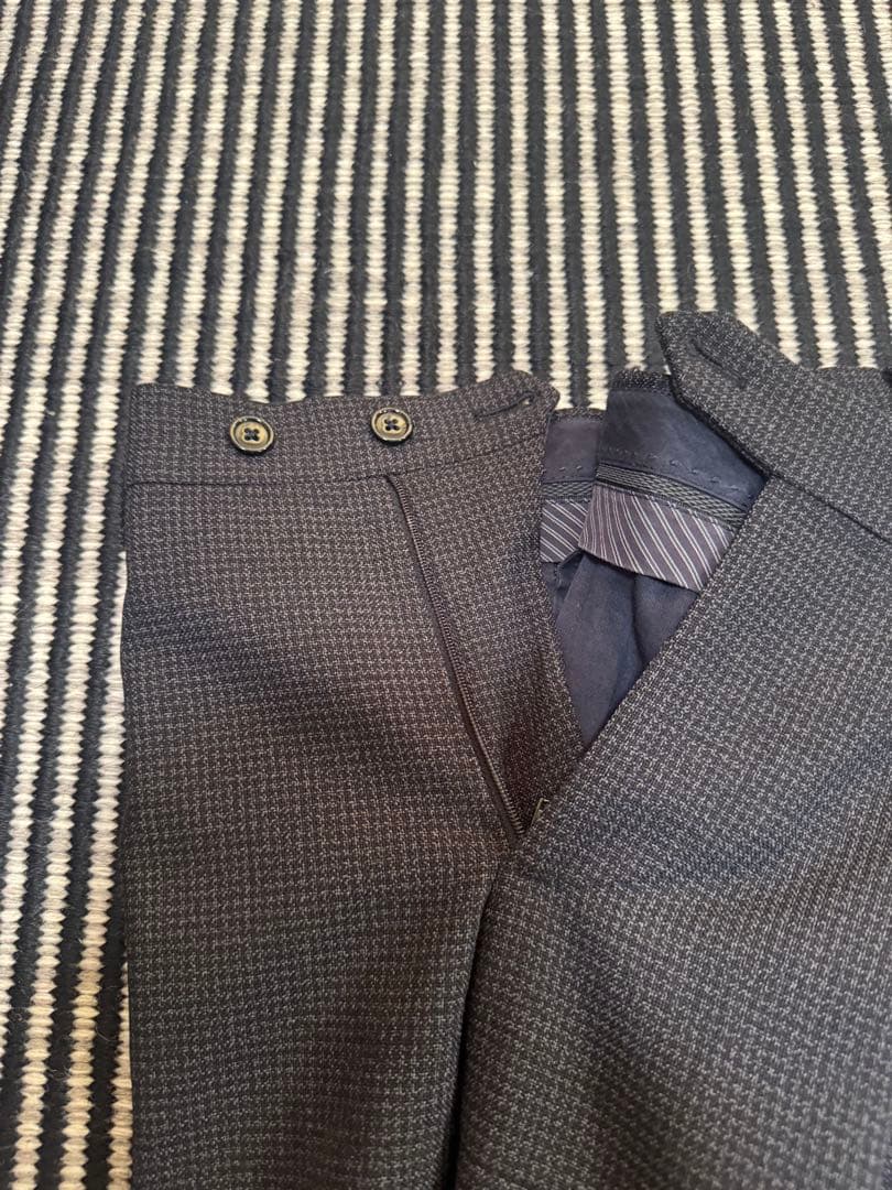 LARDINI ダブルブレストスーツ