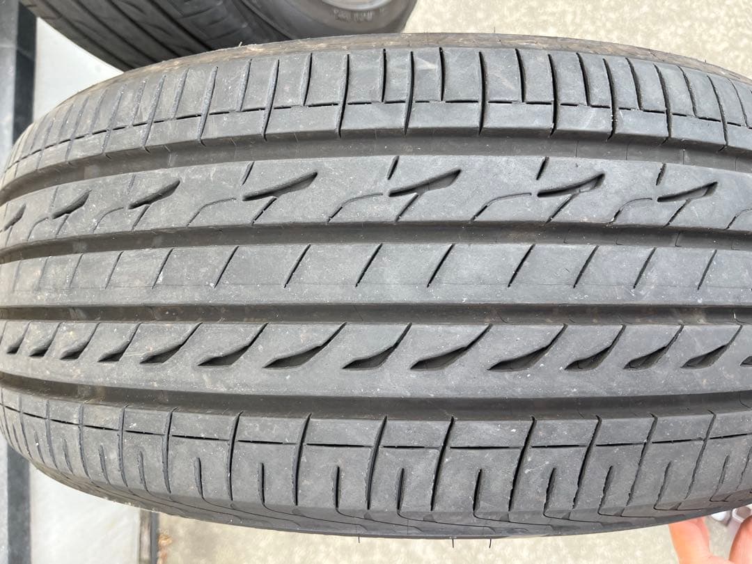 REGNO GR-XⅢ 225/45R18 タイヤ