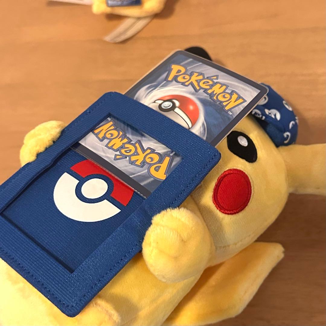 新品　ポケカピカチュウ ぬいぐるみ　セット　ポケモンカード　海外限定