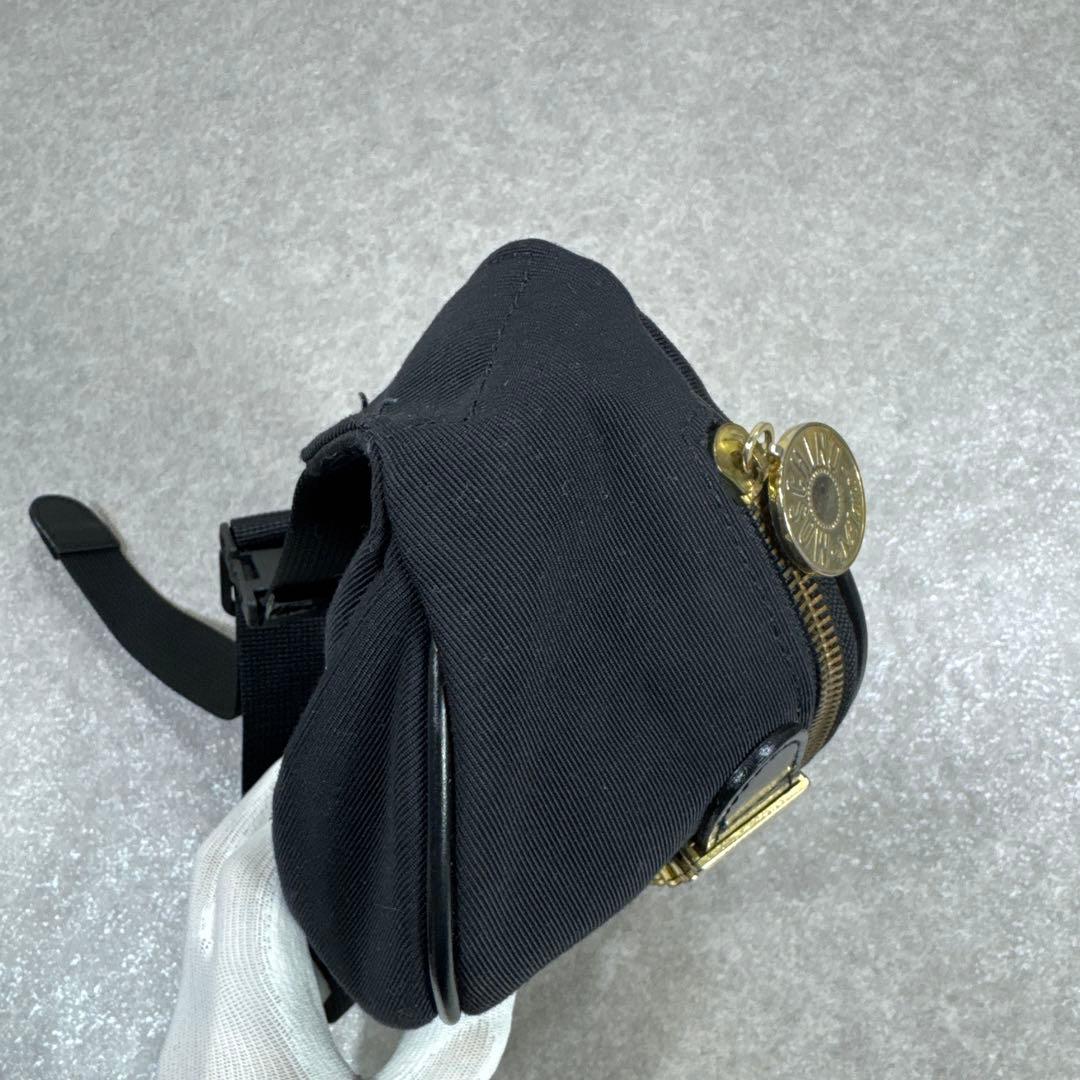 MOSCHINO モスキーノ ボディバッグ ウエストバッグ ゴールド金具ロゴ