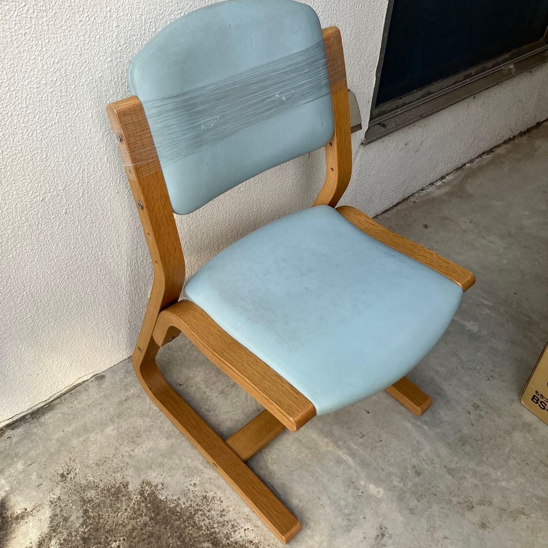カリモク　KARIMOKU　Beness　コラボ商品　水色デスクチェア　木製