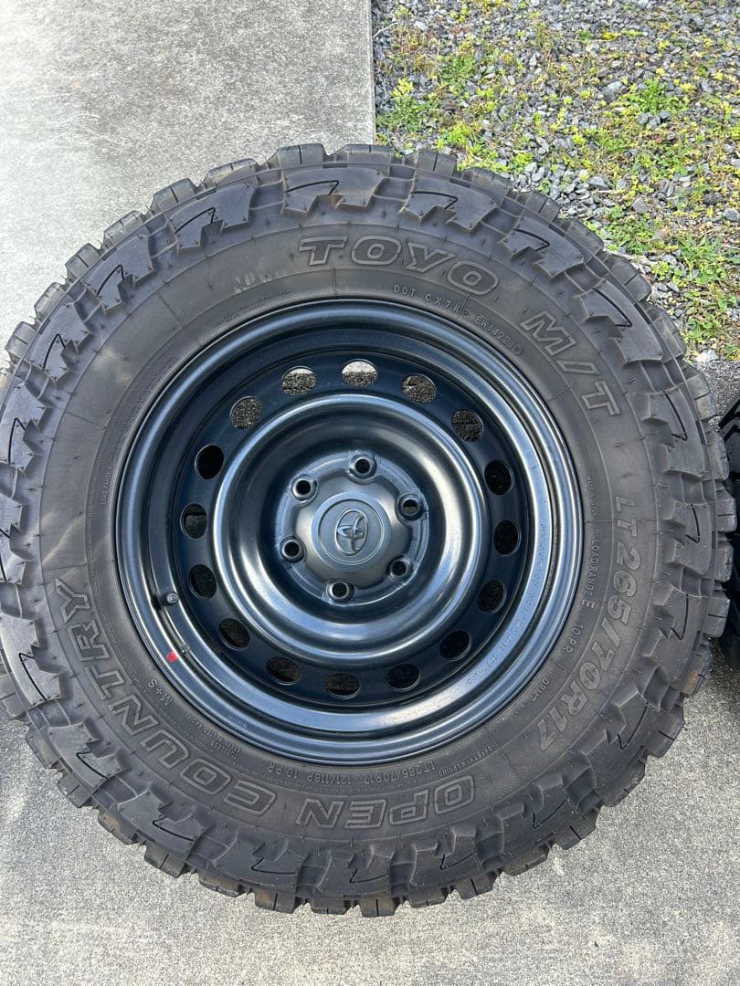 オープンカントリーMT／265 70 17／ハイラックス純正ホイール4本引取限定