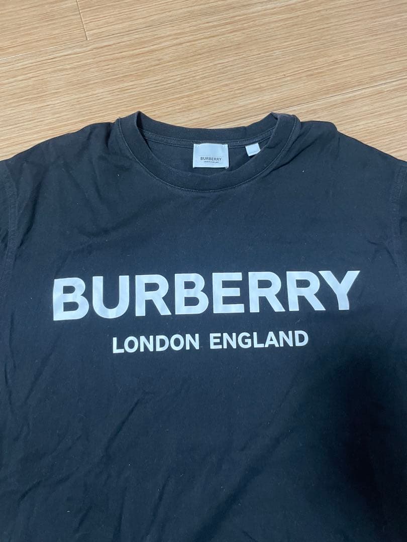BURBERRY ブラック Tシャツ M