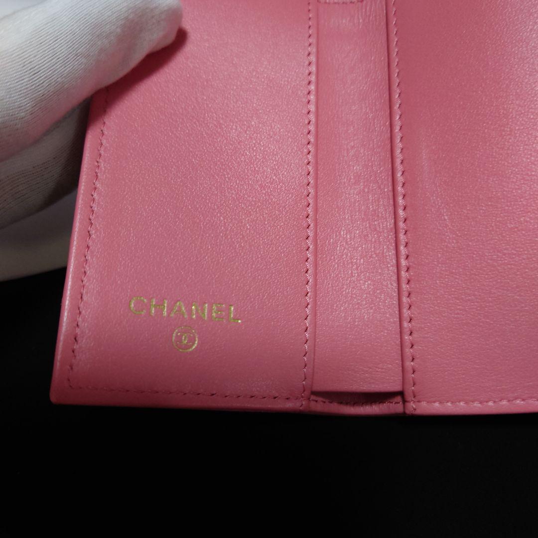 【新品】CHANEL シャネル　三つ折　コンパクト財布