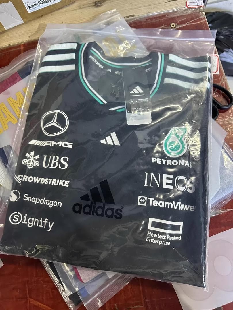 Mercedes AMG F1 Tシャツ ブラック