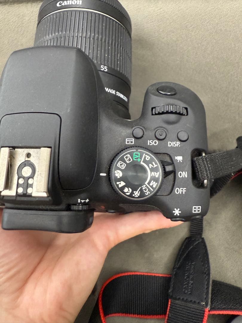 本日のみ大幅値下げ中！Canon EOS Kiss X8iデジタル一眼レフカメラ