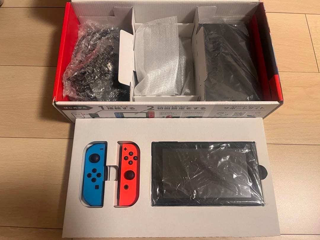 い*丼様 【動作確認・初期化済】任天堂Switch 本体　ネオン