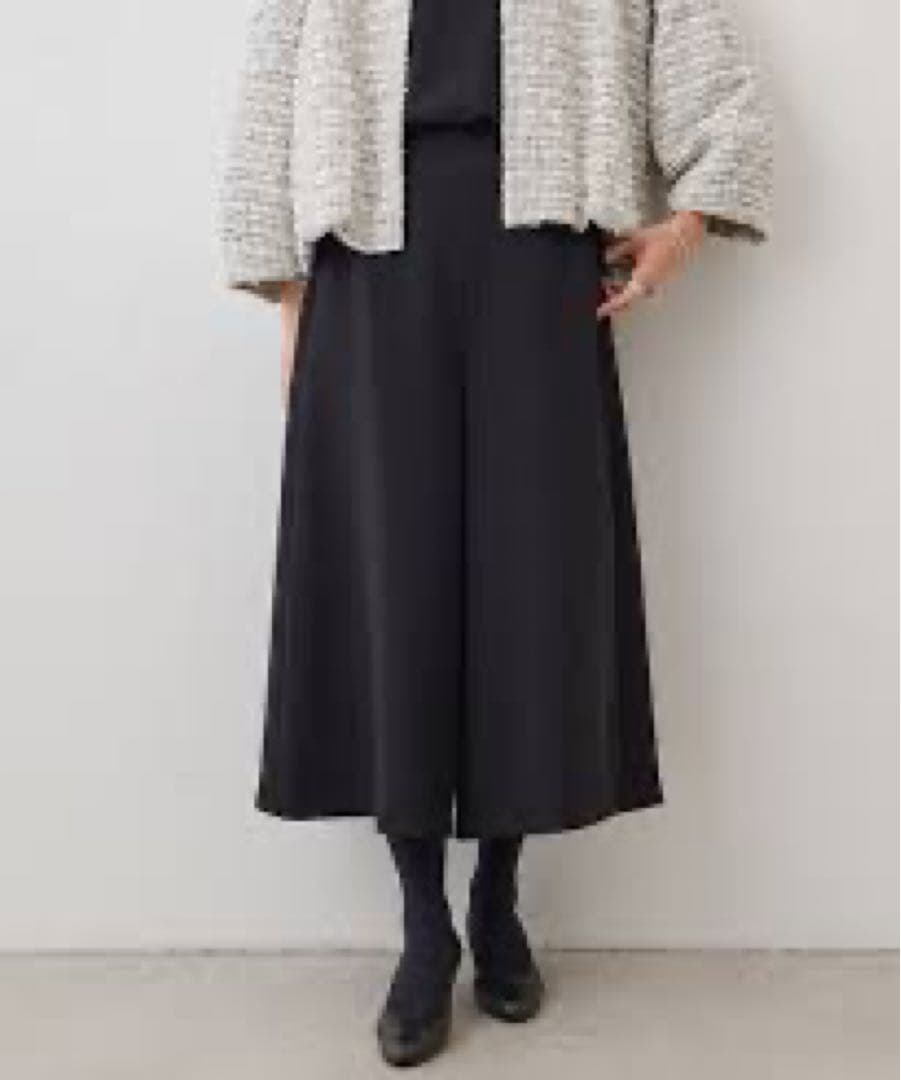 新品✨ビアズリー　ドレープダブルクロスキュロット　Fサイズ　ブラック　25年製