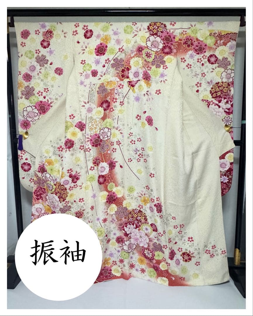 [美品] 単品　振袖　正絹　白練色　銀通し　高身長　牡丹　桜　成人式　結婚式