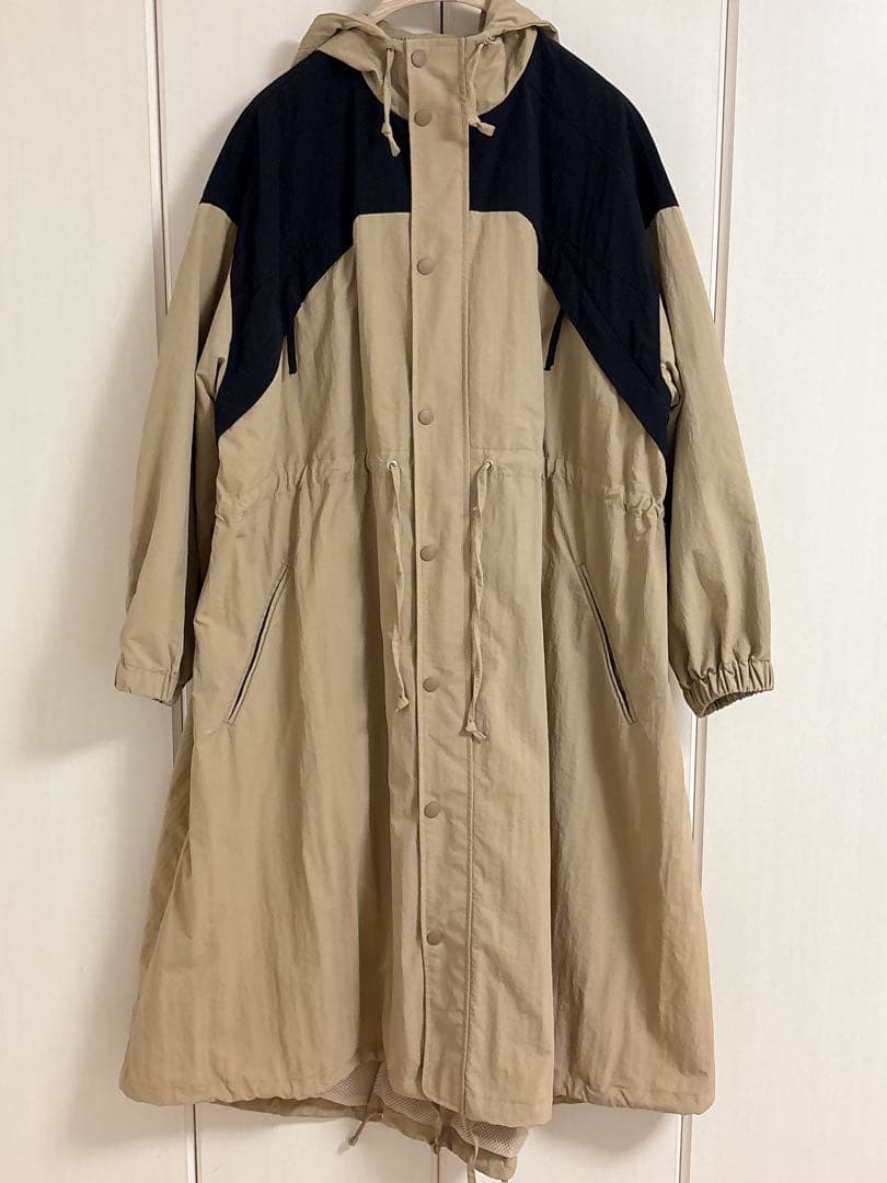 etre tokyo バイカラーフーデットコート