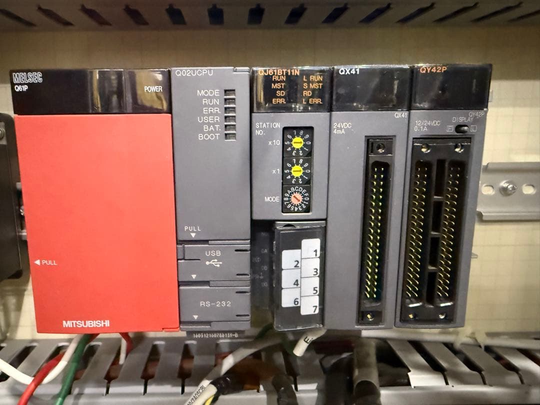 MITSUBISHI G020CPU PLCコントローラー