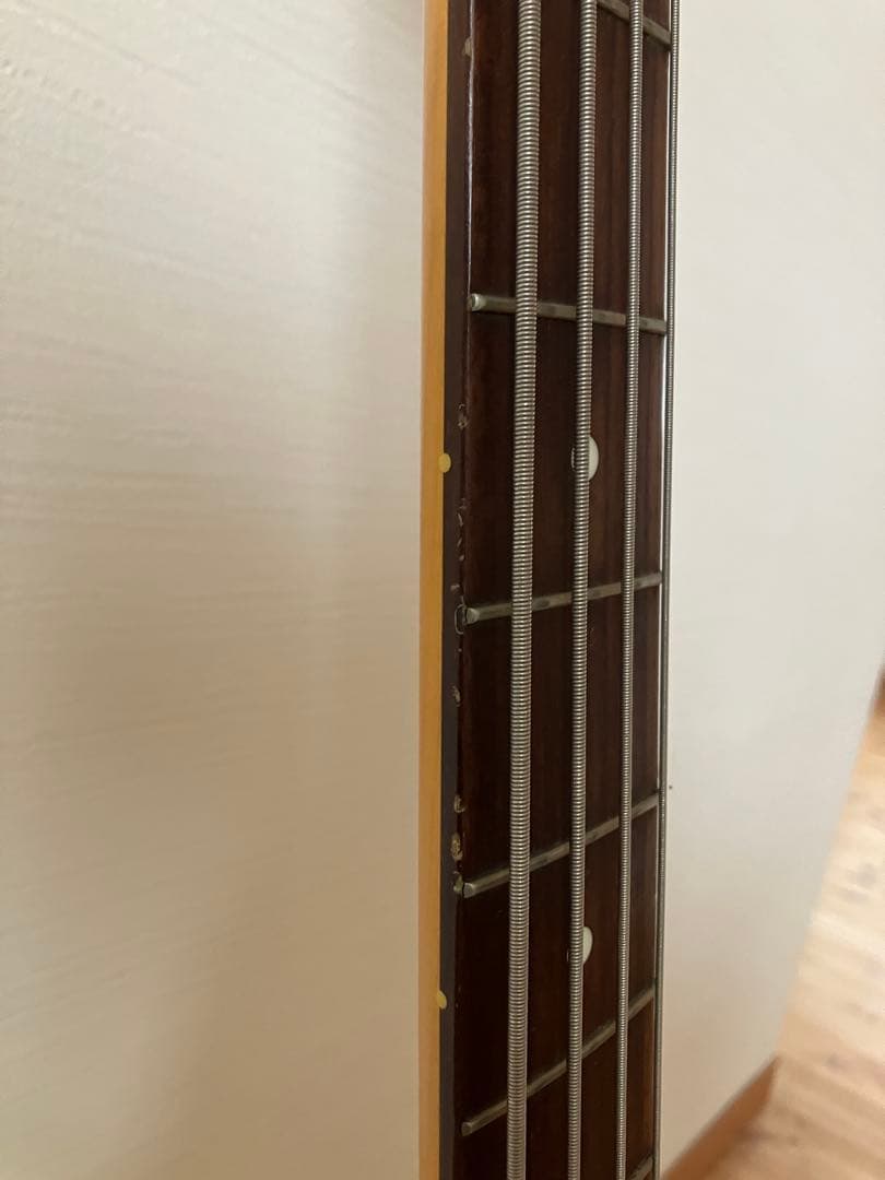 Fender Jazz Bass ホワイト 4弦