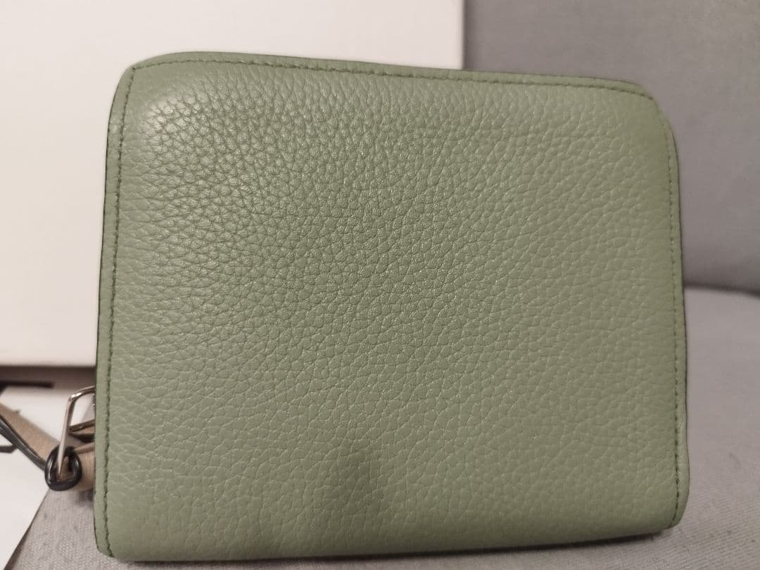 LOEWE 2つ折り財布 グリーン 美品