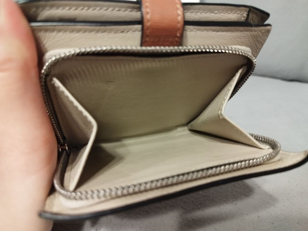 LOEWE 2つ折り財布 グリーン 美品