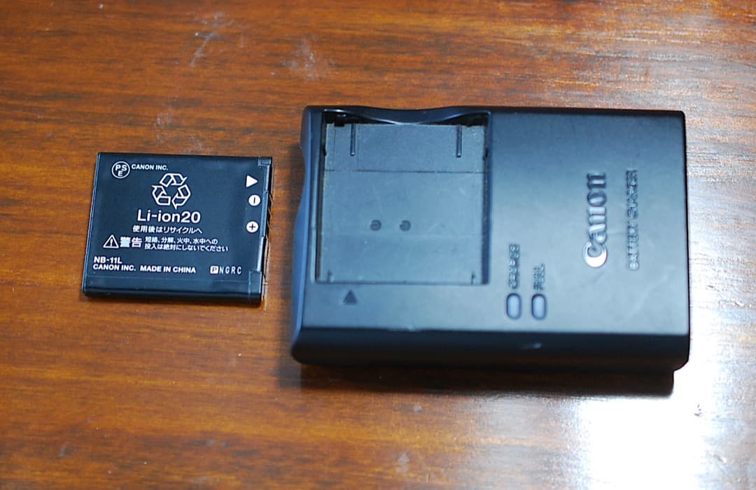 Canon IXY160 コンパクトデジタルカメラ ジャンク