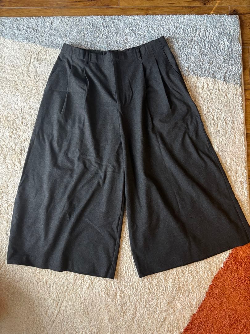 UNIQLO C キュロット　ダークグレー　3XLサイズ