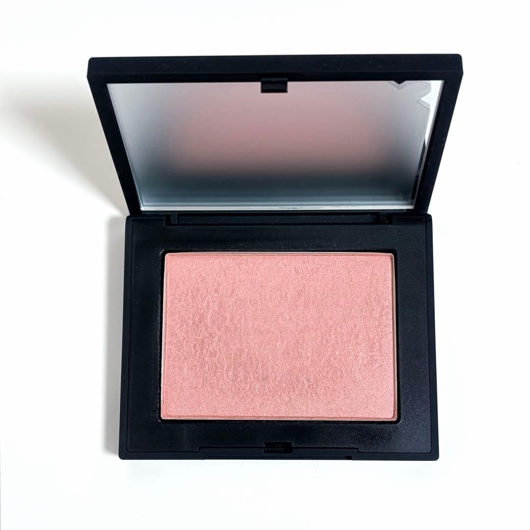 NARS ブラッシュ N 906 LOVES ME NOT