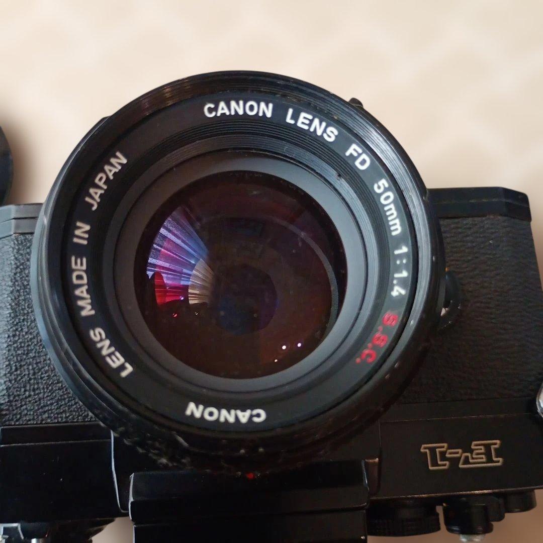 Canon F-1 一眼レフカメラ 50mmレンズ付き
