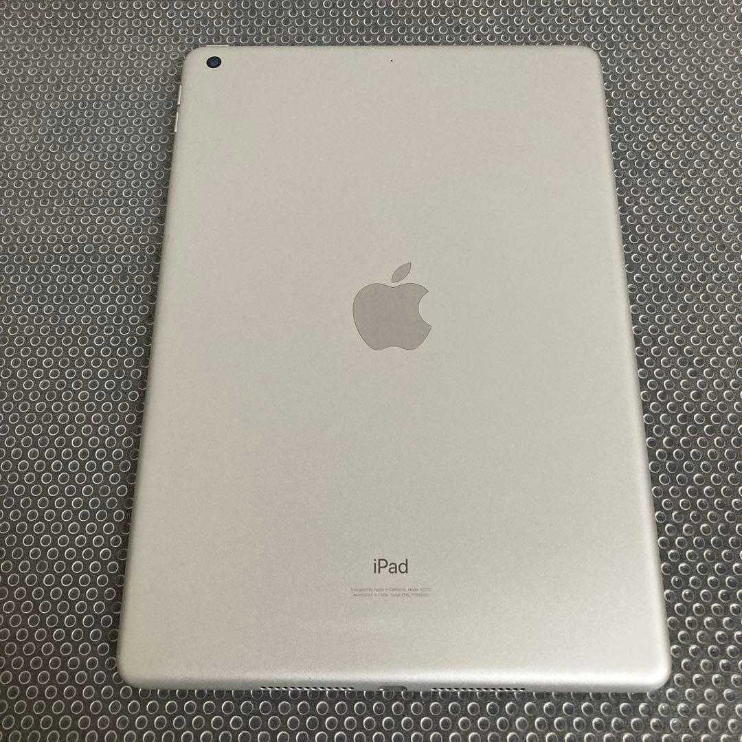 1073 外観美品☆電池最良好☆iPad8 第8世代 32GB WIFIモデル☆