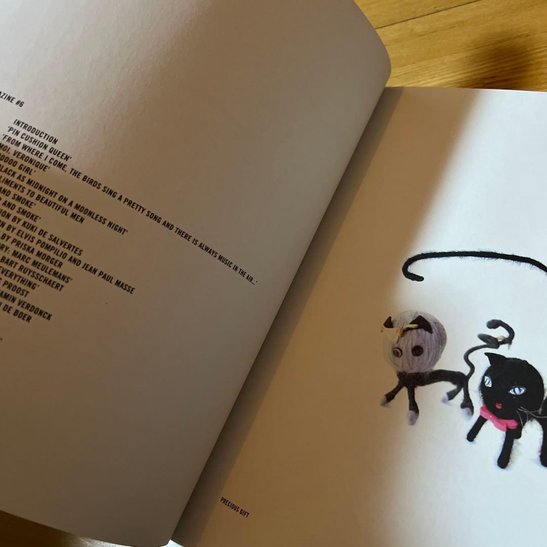 洋書 A MAGAZINE CURATED BY VERONIQUE BRANQUIN