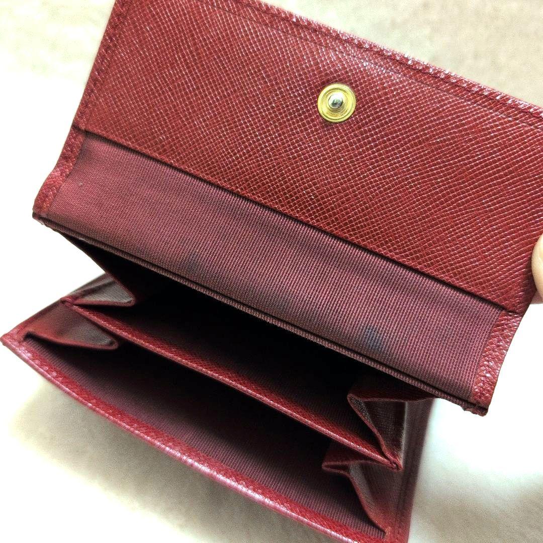 バーバリー　Wホック 折り財布 レザー　レッド　ノバチェック