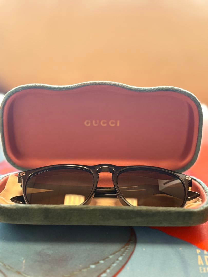 GUCCI サングラス ブラック