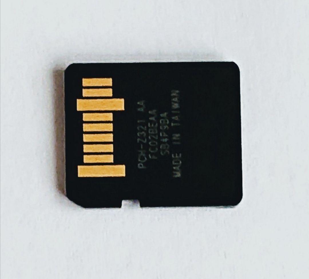 【美品】PS Vita SONY純正 メモリーカード 32GB【001】