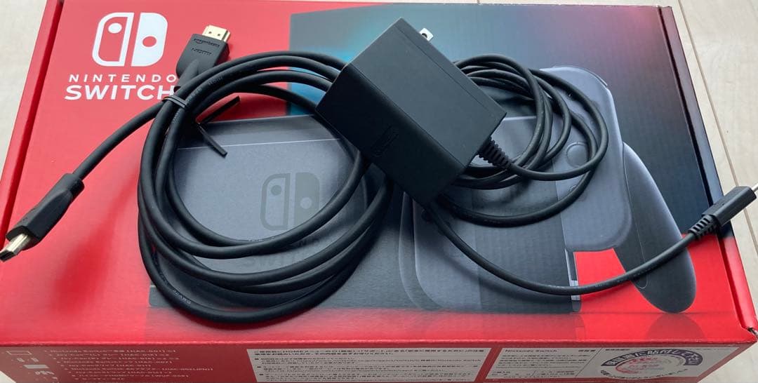 ★美品Nintendo switch（箱あり）★
