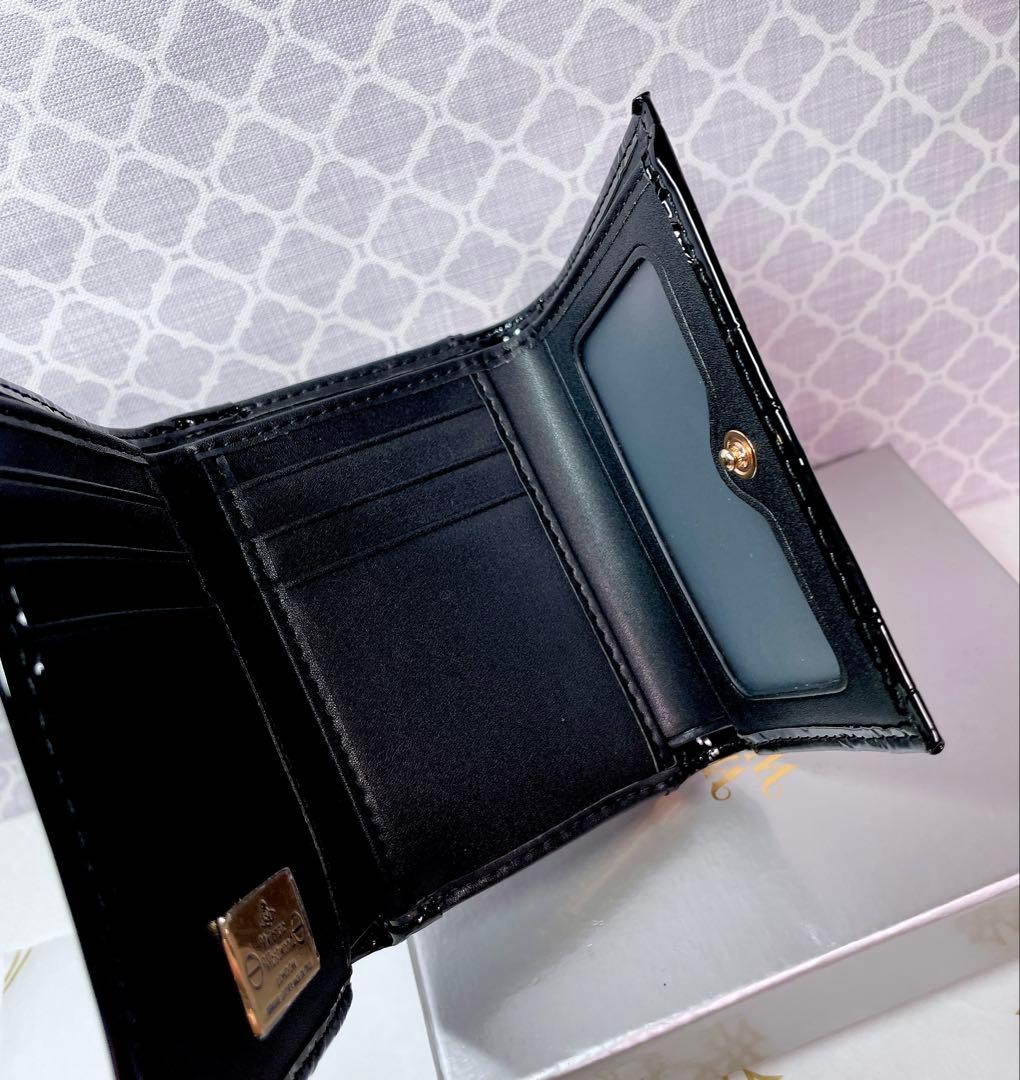 【大人気✨️ショッパー付】新品 Vivienne Westwoodエナメルブラック