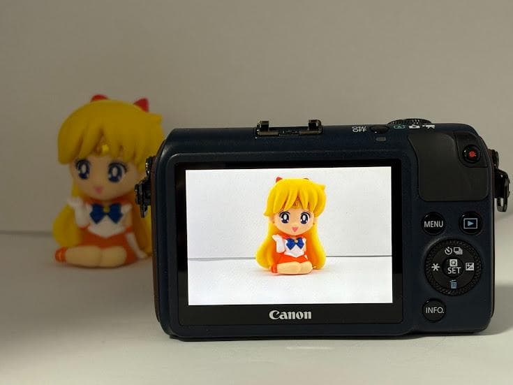 ★極上美品★キヤノン CANON EOS M ベイブルー ★美品レンズキット★