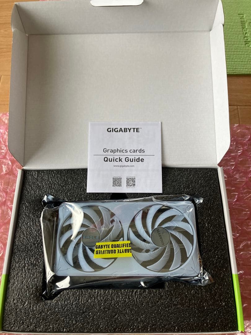 ギガバイト社製GeForce RTX™ 5060Ti 16GB ホワイト