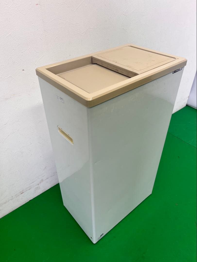 ☆工場整備品☆サンデン 冷凍ストッカー ホワイト