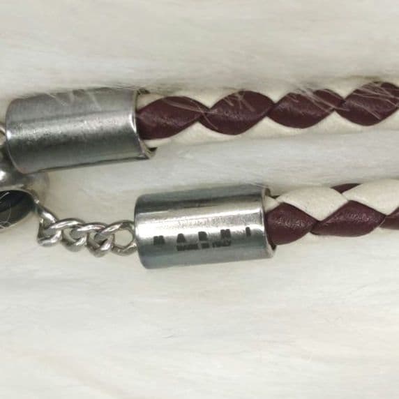 マルニ　牛革　レザー　ネック ストラップ　ネック レス　アクセサリー