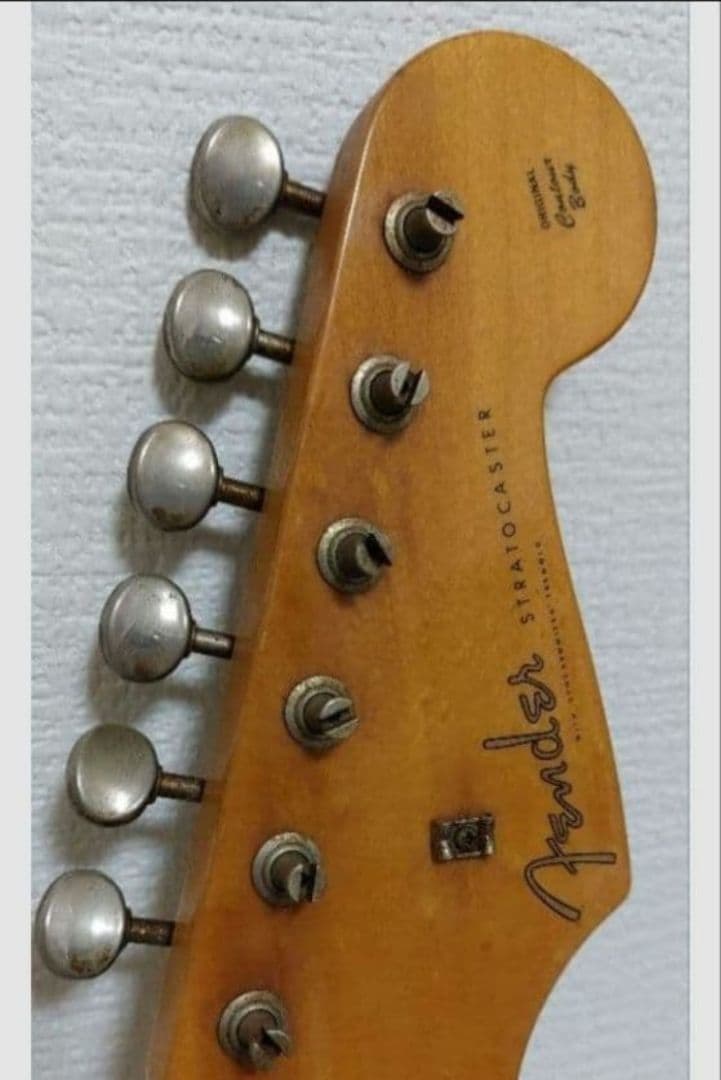 Fender サンバースト & ZOOM PLAYER3030 　&コードセット