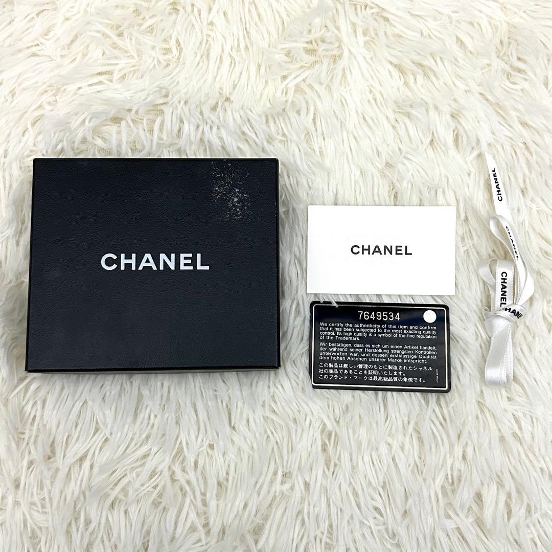 【美品】CHANEL ココマーク キャビアスキン 二つ折り財布 ブラック